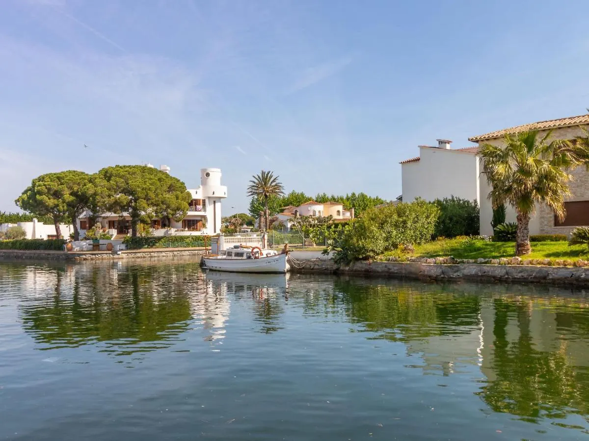 Apartment Sol I Canal By Interhome Empuriabrava